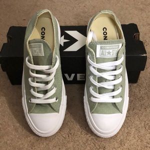 Converse Chuck Taylor (Women)